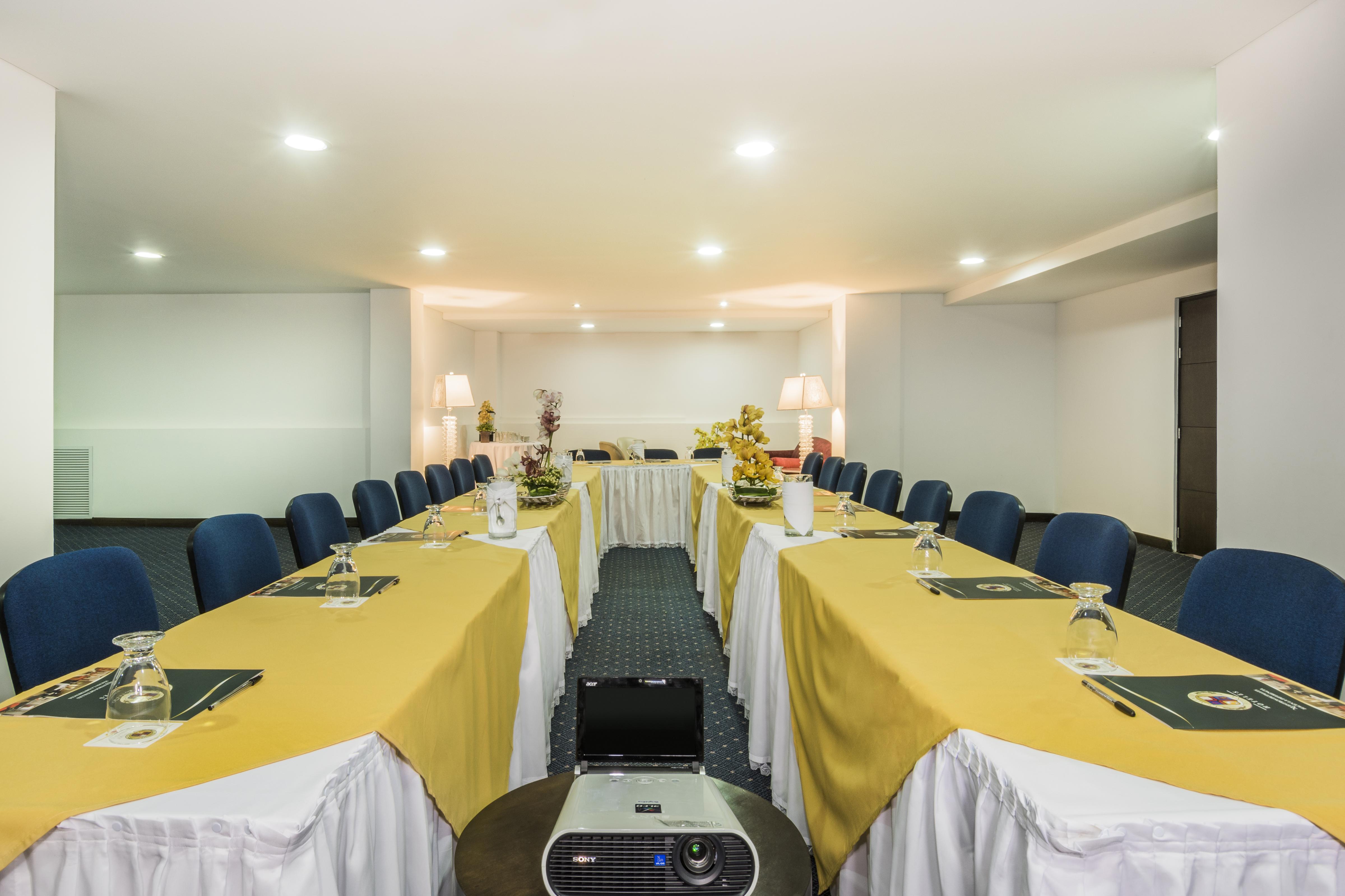 Hotel Egina Medellin Ngoại thất bức ảnh