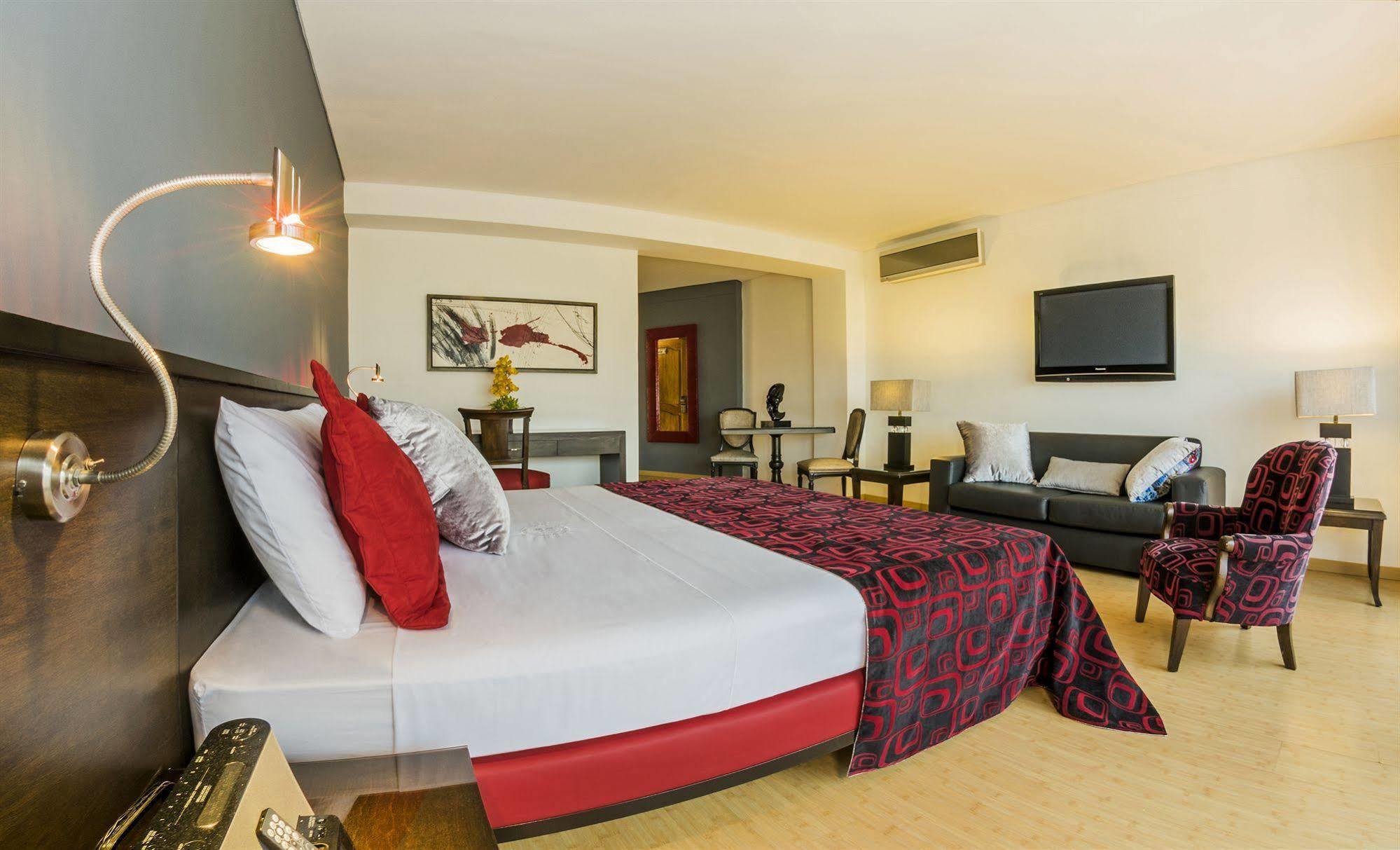 Hotel Egina Medellin Ngoại thất bức ảnh